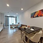 1 Bukit Ceylon, Bukit Bintang, 2Pax